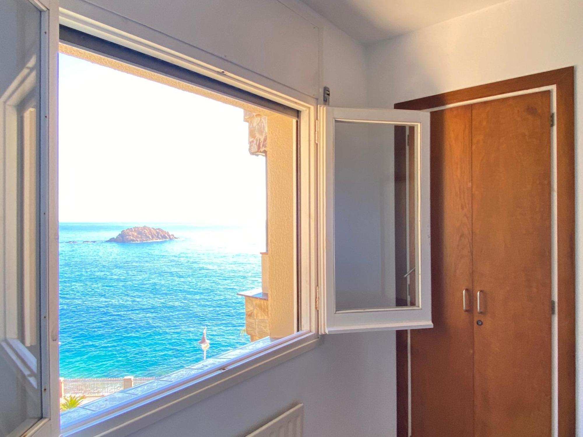 Magnificent Apartment At The Sea Front Of Tossa De Mar Exteriér fotografie